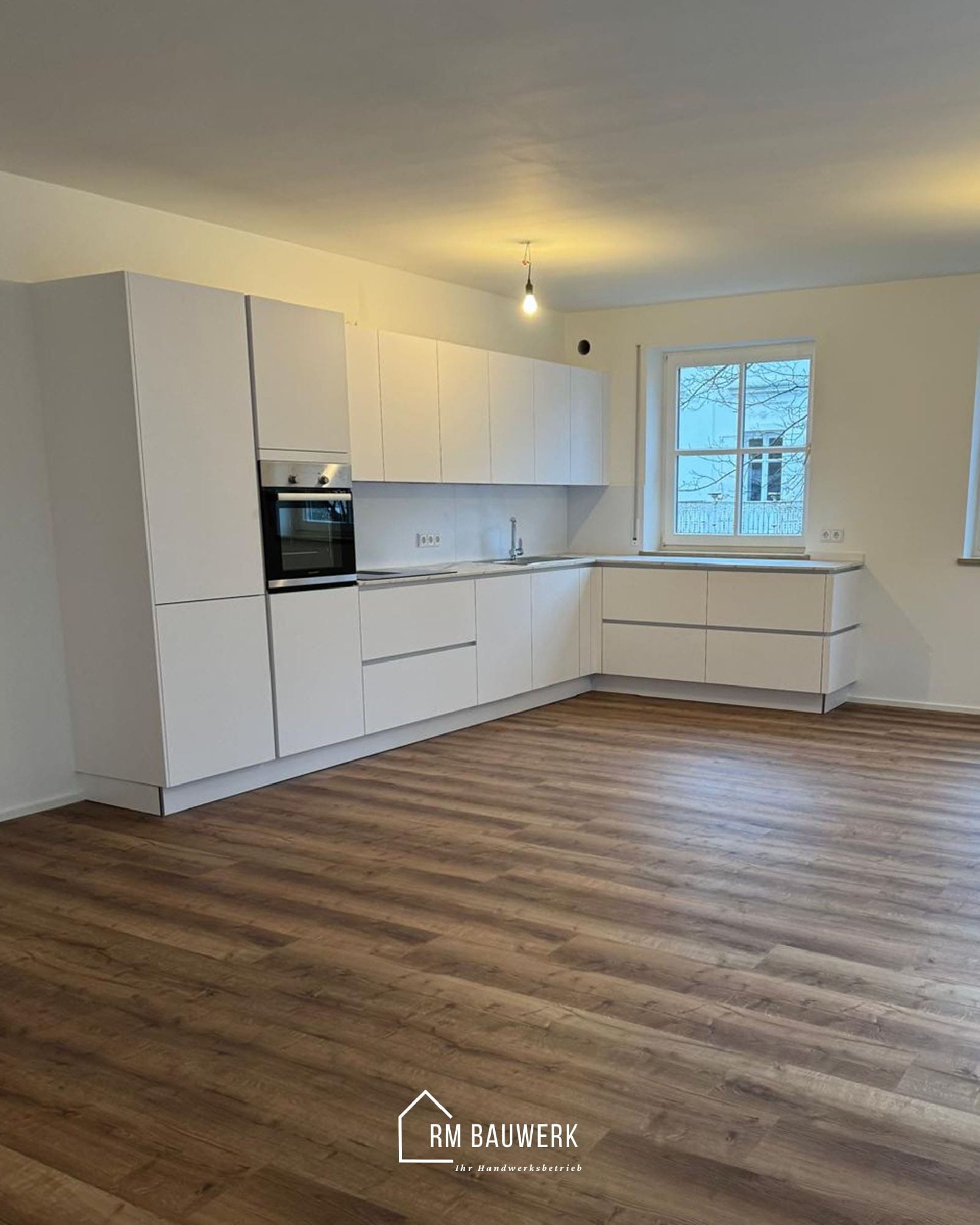 Moderne Kueche nach energetischer Sanierung